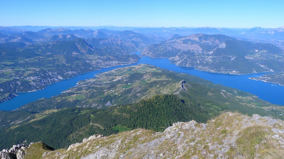 alpes lac serre poncon